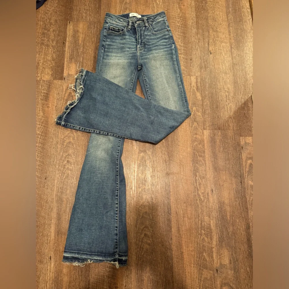 BKE high rise flare jeans. - Picture 1 of 4